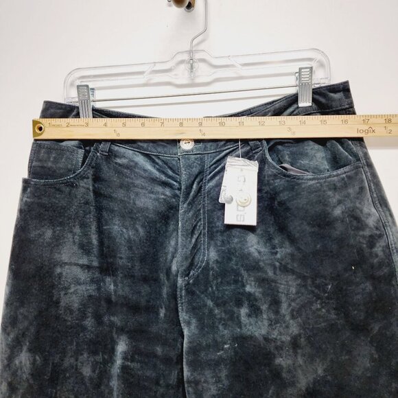 Chicos Pants Black Leather  Straight Leg flat Front Size 2 - Picture 5 of 10